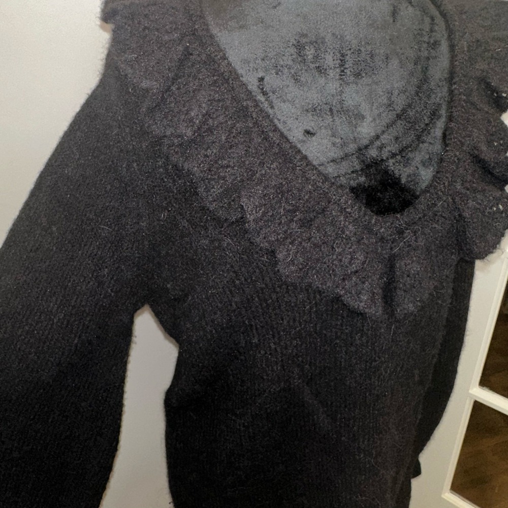 Boden Ruffle V-Neck Sweater US 8 Black Wool Alpaca Blend Fuzzy Romantic Coquette - Picture 5 of 12